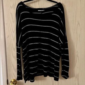 Slouchy Off the Shoulder Long Sleeve Knit Shirt